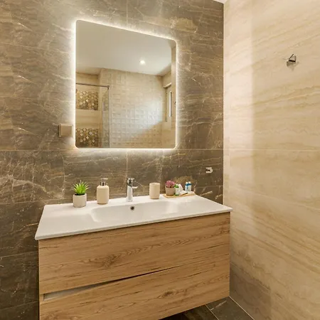Luxury 3 Bedroom With Private Pool, Jacuzzi And Sea View Вилла *