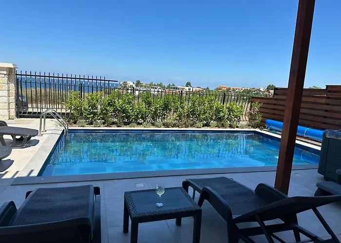 Luxury 3 Bedroom Villa With Private Pool, Jacuzzi And Sea View Villa